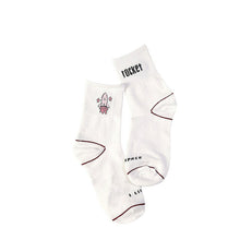 Load image into Gallery viewer, Women Daily Socks Harajuku Korea Japanese Cotton Kitten Flame Ulzzang Socks Men Chinese Cactus Gun Shark Alien Christmas Socks
