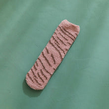 Load image into Gallery viewer, 1 pair of plush coral fleece socks female tube socks autumn and winter cat claws cute thick warm sleeping floor sleep socks lady
